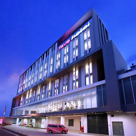 Favehotel Пеканбару Екстериор снимка