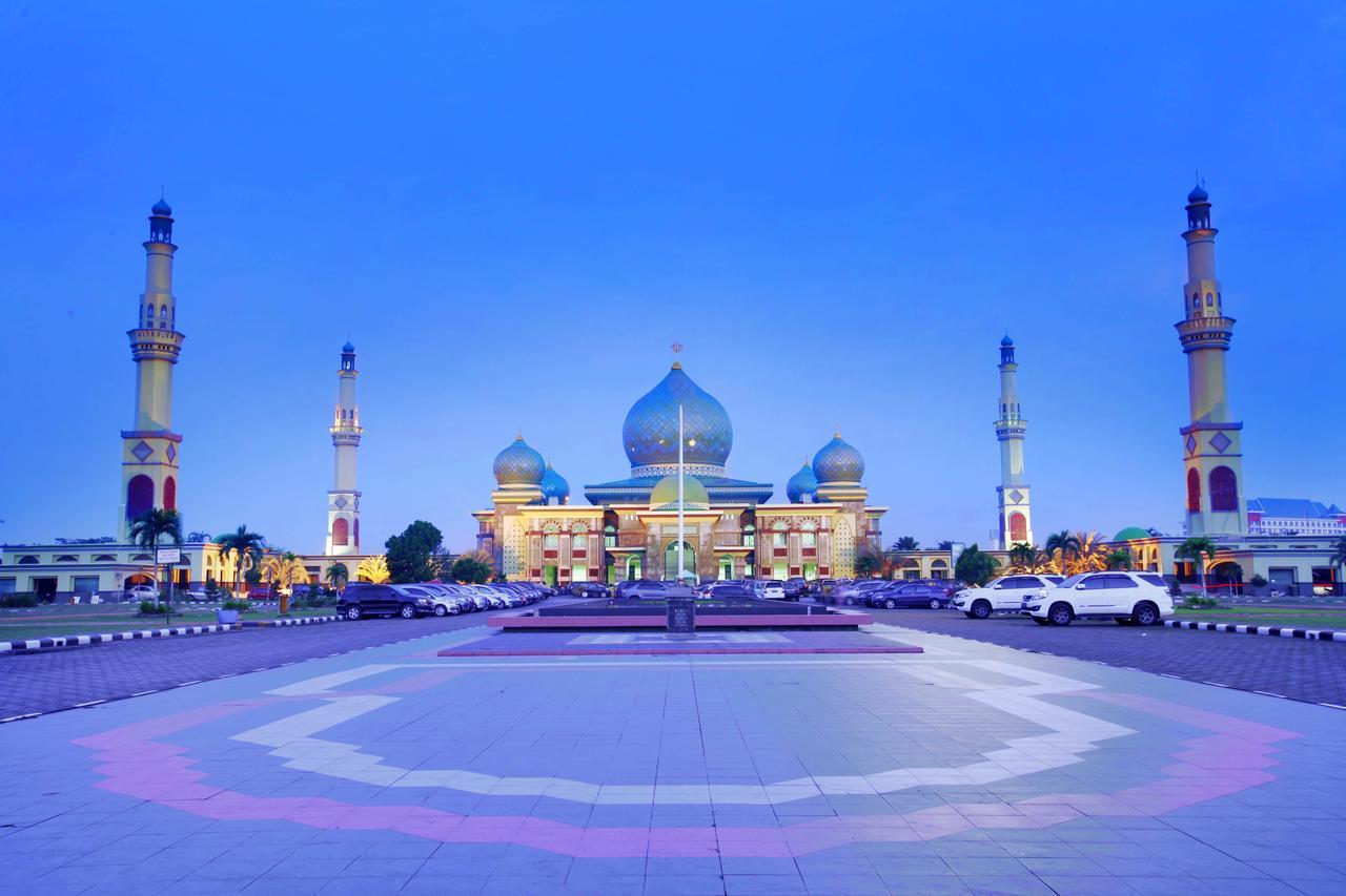 Favehotel Пеканбару Екстериор снимка