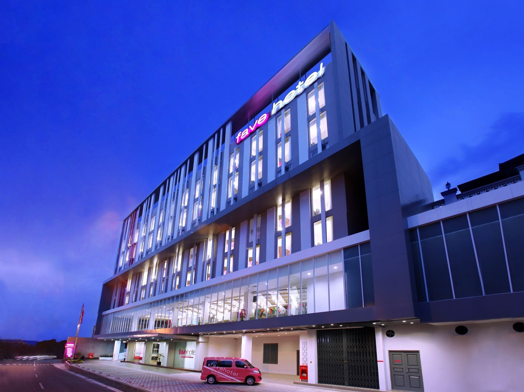 Favehotel Пеканбару Екстериор снимка